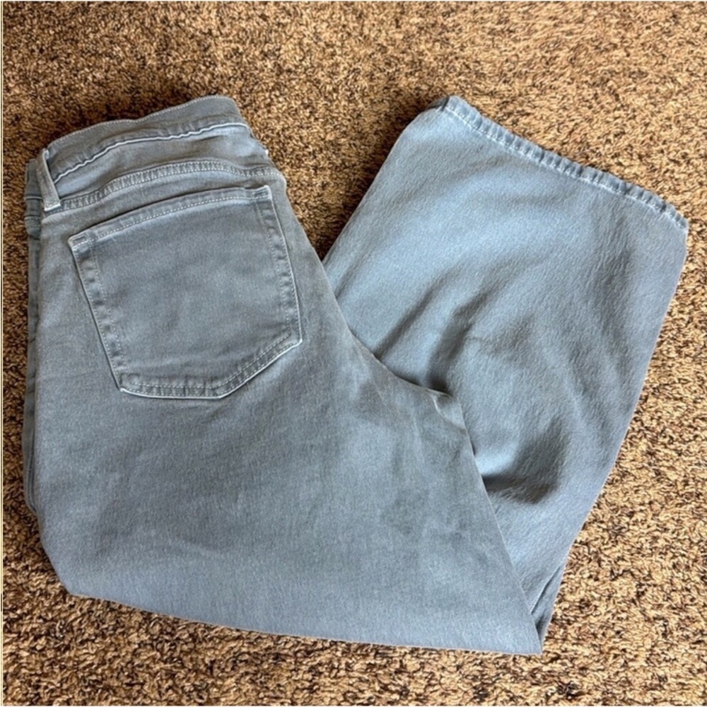 Banana Republic Factory Wide Leg Crop jeans Light wash Size 30 / 10 - Picture 10 of 12